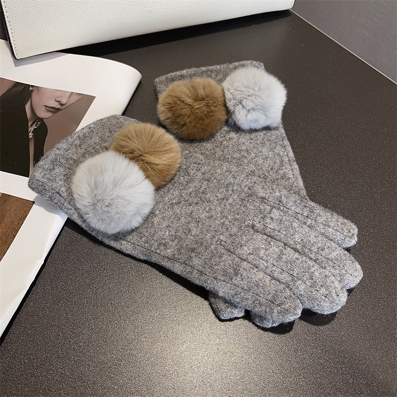 手袋 レディース ウール チェック柄 フォックスファー ポン - Wool Glove Lined のレビューと価格